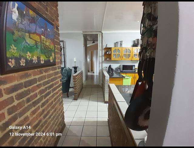 3 BEDROOM FREESTANDING FOR SALE IN CASHAN